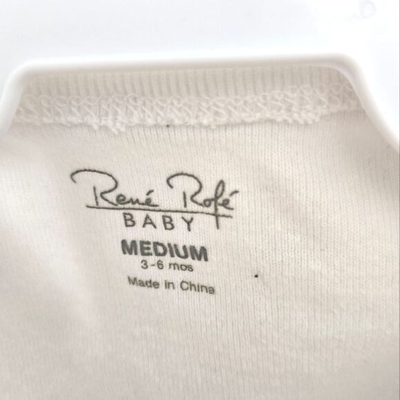 5/$10 Renè Rofè 0-3 M Onesie - Picture 2 of 3